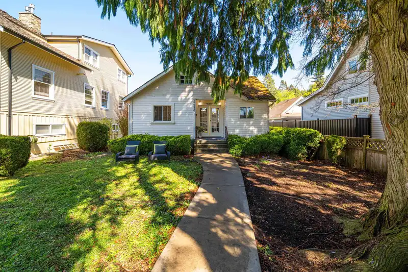 2680 MCBRIDE AVENUE - photo 4 of 33