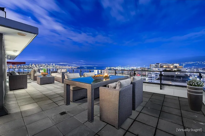 PH3 162 VICTORY SHIP WAY - photo 1 of 16