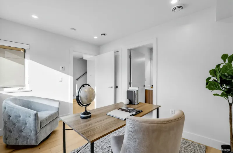 5605 RUMBLE STREET - photo 4 of 25