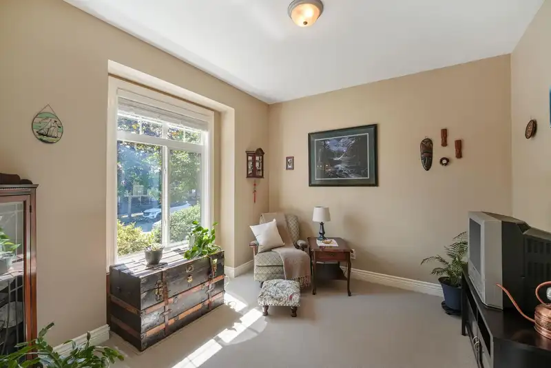 19455 66 AVENUE - photo 3 of 36