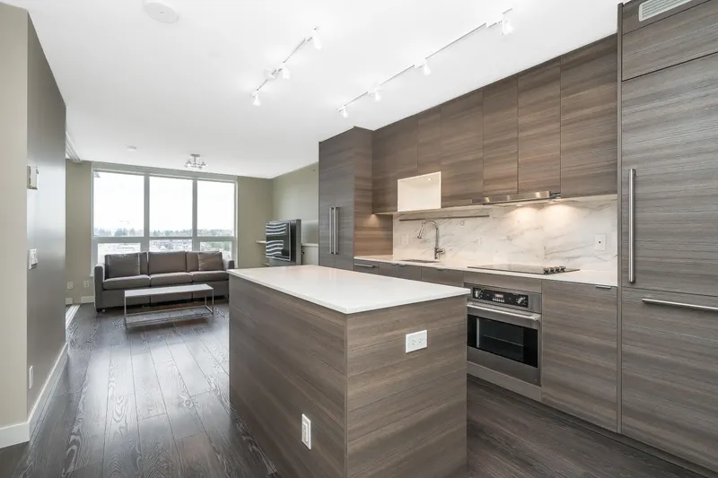 1709 13398 104 AVENUE - photo 1 of 25