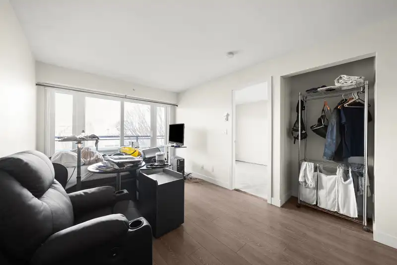 419 1588 E HASTINGS STREET - photo 3 of 6