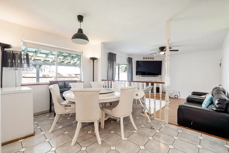 8867 116B STREET - photo 3 of 25