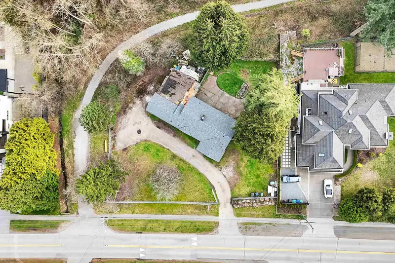 12136 NEW MCLELLAN ROAD - photo 4 of 13