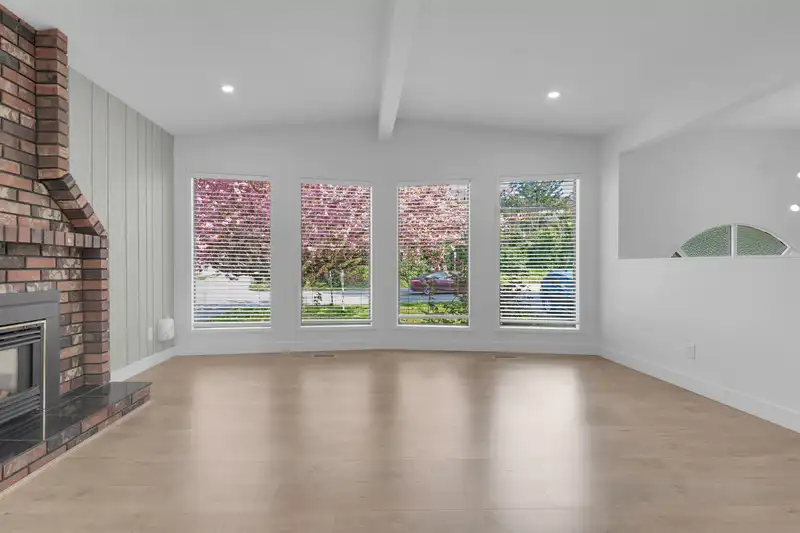 2803 BABICH STREET - photo 2 of 37