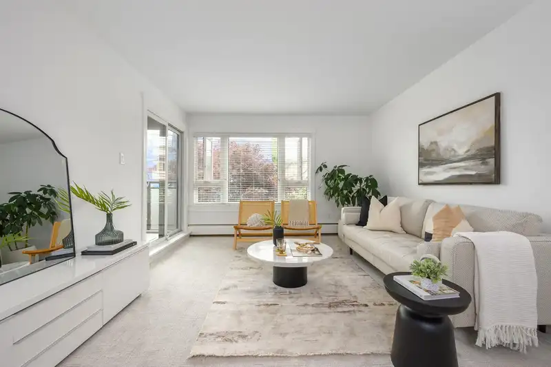 209 1750 MAPLE STREET - photo 1 of 21