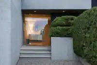 1015 EYREMOUNT DRIVE - thumbnail 3