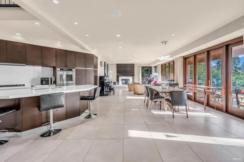 4742 CAULFEILD DRIVE - photo 4 of 25