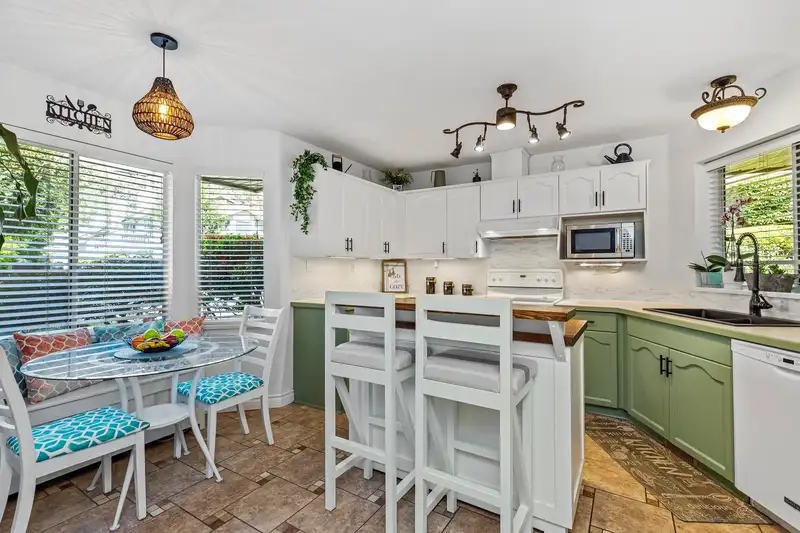 13 2023 WINFIELD DRIVE - photo 4 of 38