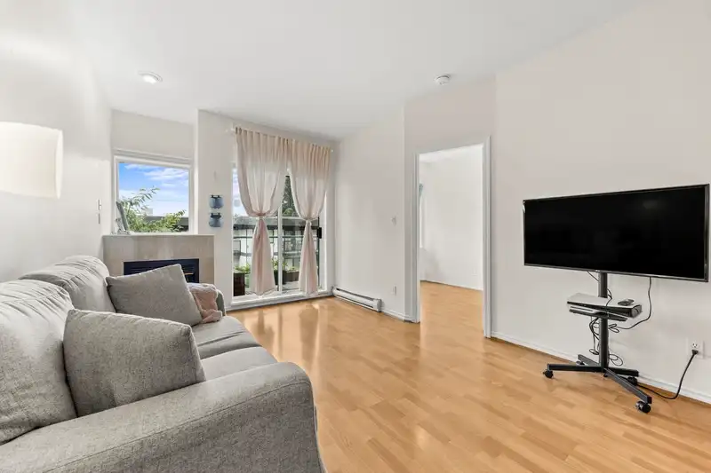 104 177 W 5TH STREET - photo 4 of 23