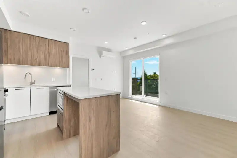 427 82 FIRST STREET - photo 1 of 29