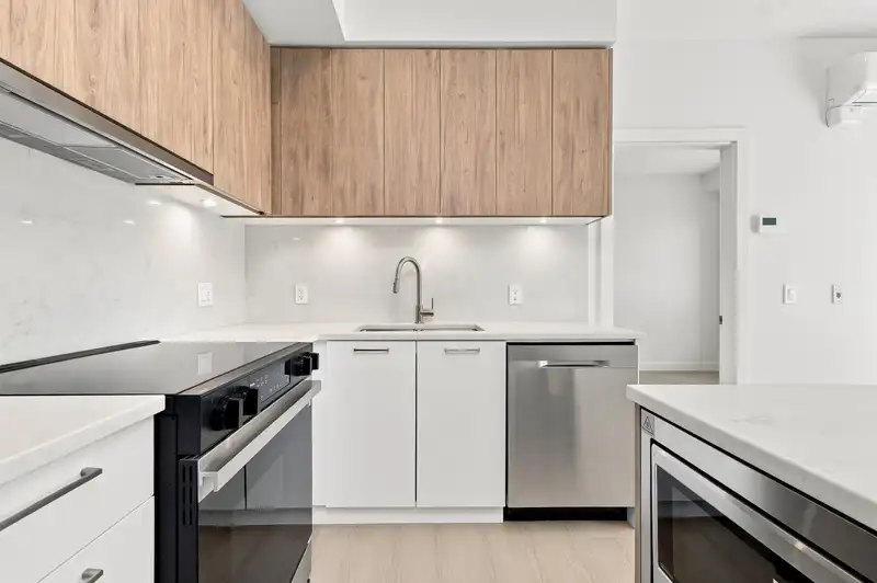 427 82 FIRST STREET - photo 4 of 29