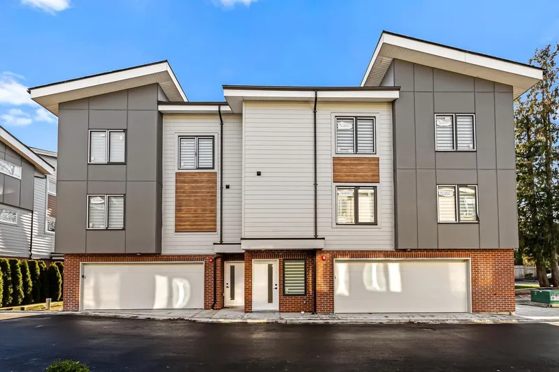 6 22348 48 AVENUE - photo 1 of 25