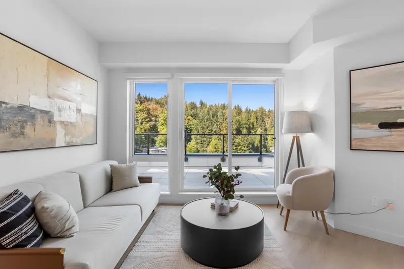 604 2002 ST. GEORGE STREET - photo 2 of 25