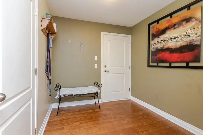 202 20433 53 AVENUE - photo 3 of 25