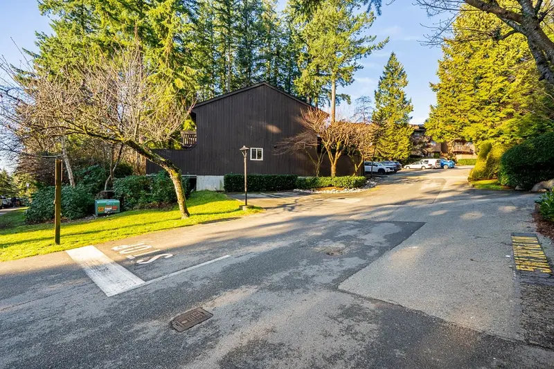 2076 PURCELL WAY - photo 2 of 25