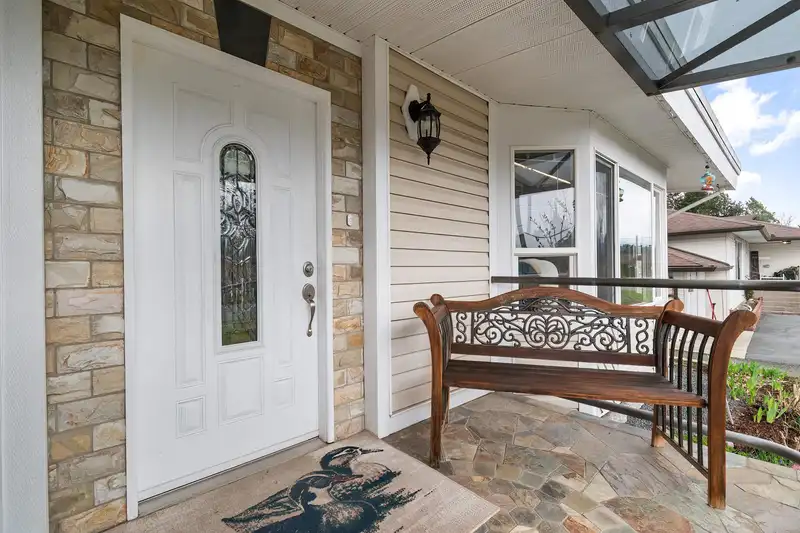 45715 BERKELEY AVENUE - photo 3 of 38