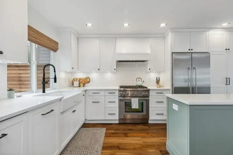3686 CARNARVON AVENUE - photo 1 of 40