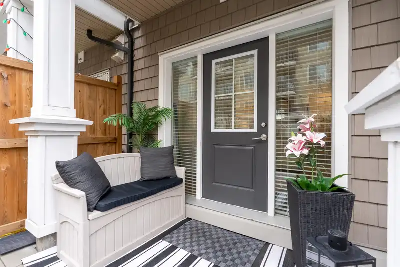 83 20487 65 AVENUE - photo 1 of 40