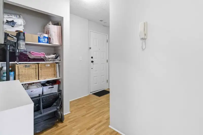 301 707 8TH STREET - photo 3 of 35