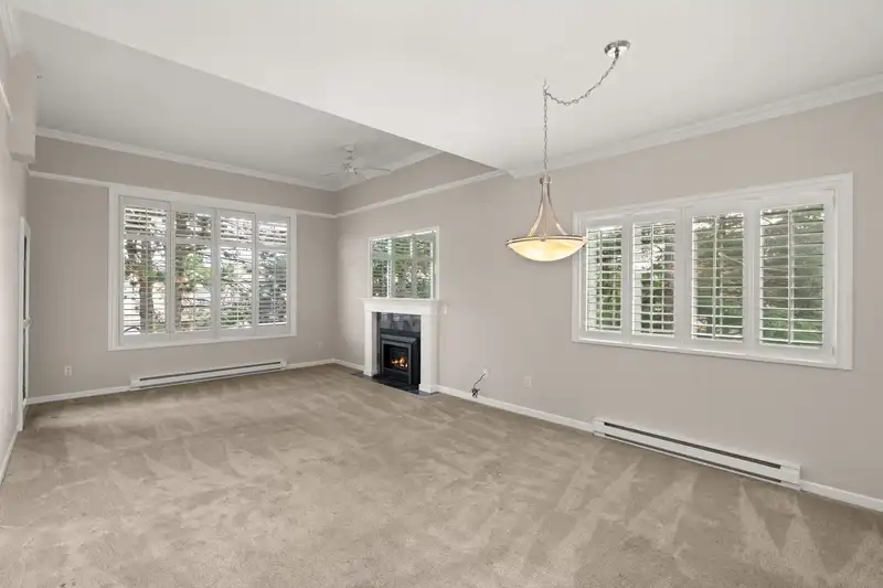 301 1153 54A STREET - photo 3 of 32