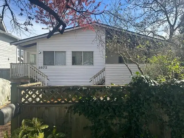 2872 MCKENZIE AVENUE - photo 2 of 14