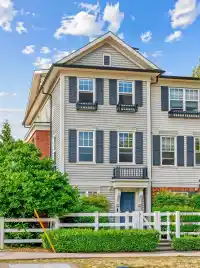 1 2495 DAVIES AVENUE - thumbnail 1