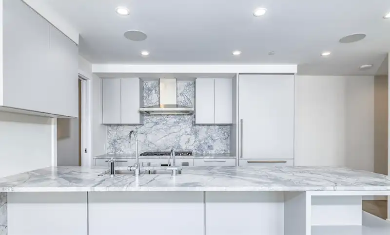 2605 1335 HOWE STREET - photo 2 of 5
