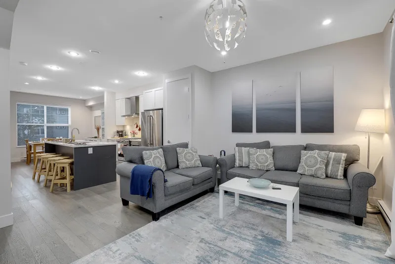 43 20451 84 AVENUE - photo 2 of 25