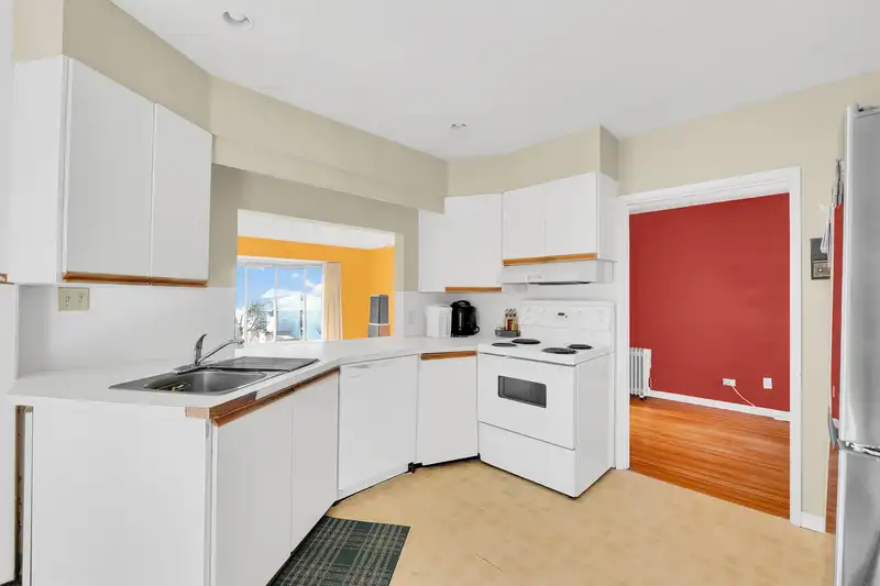 4580 NEVILLE STREET - photo 3 of 18