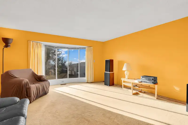 4580 NEVILLE STREET - photo 4 of 18