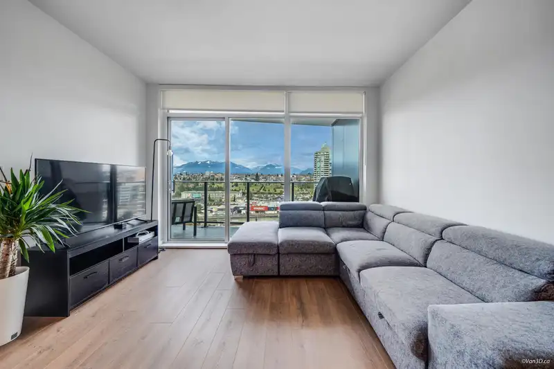 1705 2181 MADISON AVENUE - photo 3 of 25