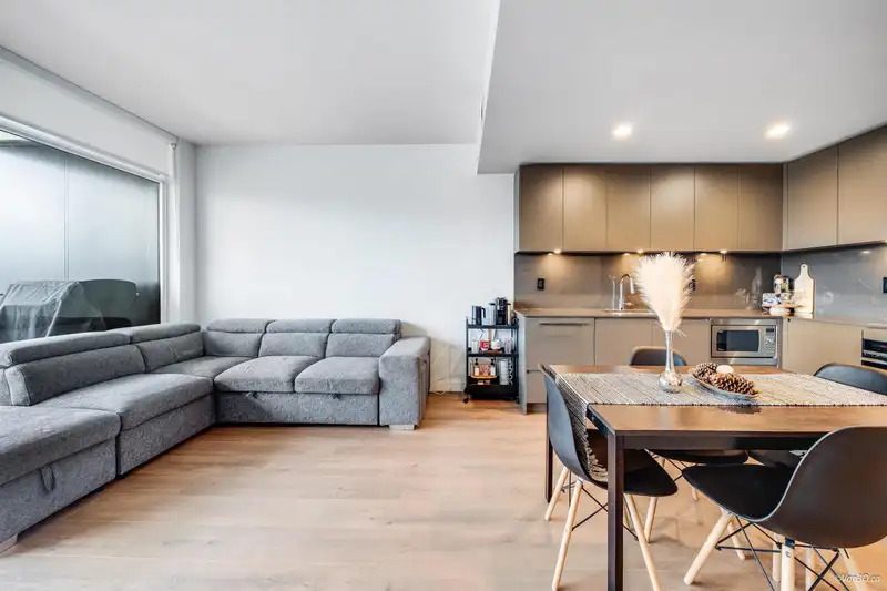 1705 2181 MADISON AVENUE - photo 4 of 25