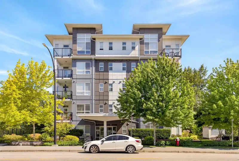 409 22315 122 AVENUE - photo 1 of 40