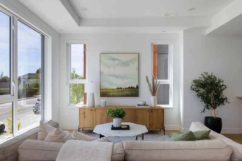 213 715 W 49TH AVENUE - photo 4 of 25