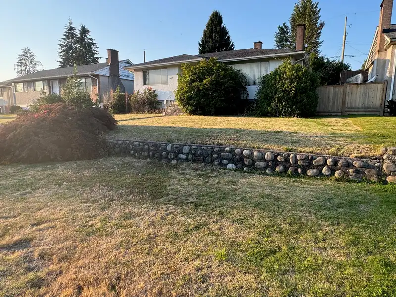 6207 DAWSON STREET - photo 2 of 8