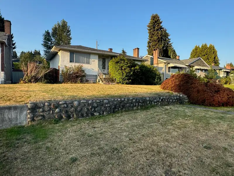 6207 DAWSON STREET - photo 3 of 8