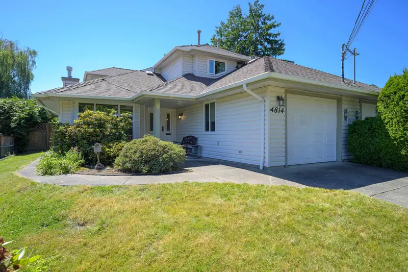 4814 GLENDALE AVENUE - photo 1 of 37