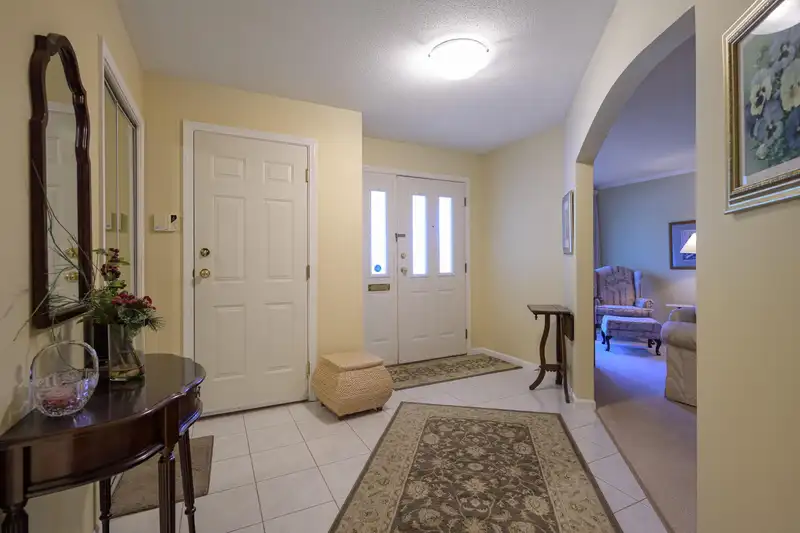 4814 GLENDALE AVENUE - photo 3 of 37