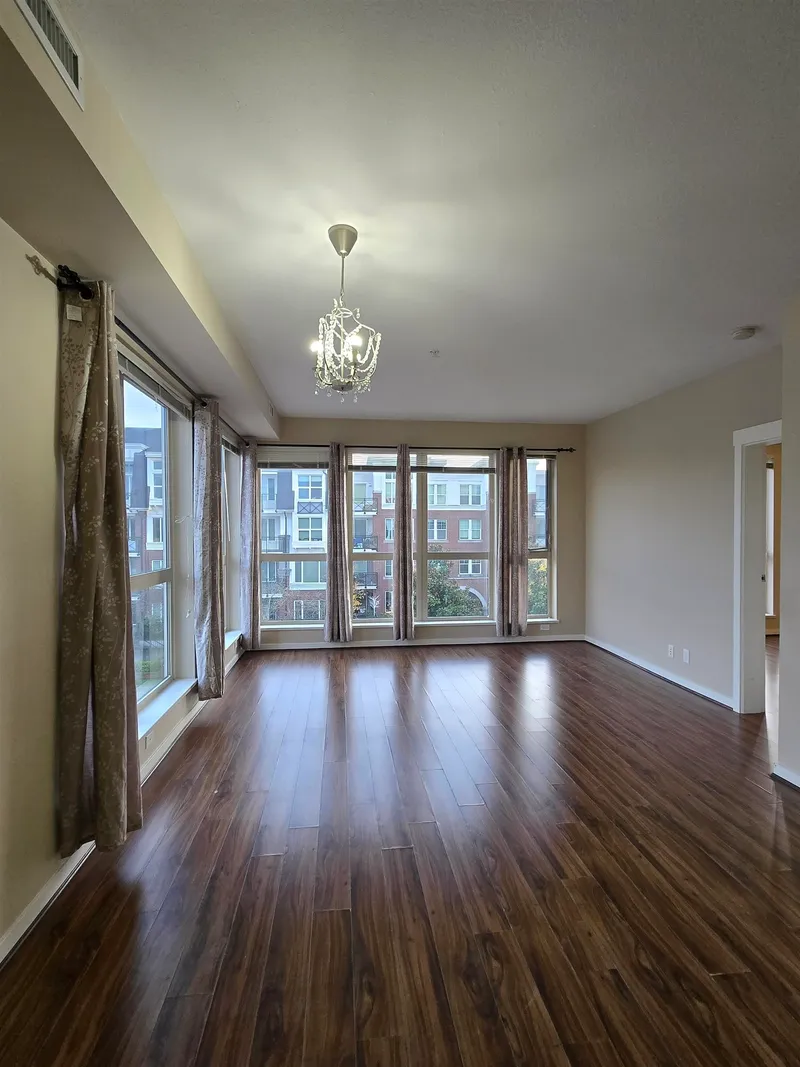 385 4133 STOLBERG STREET - photo 1 of 12