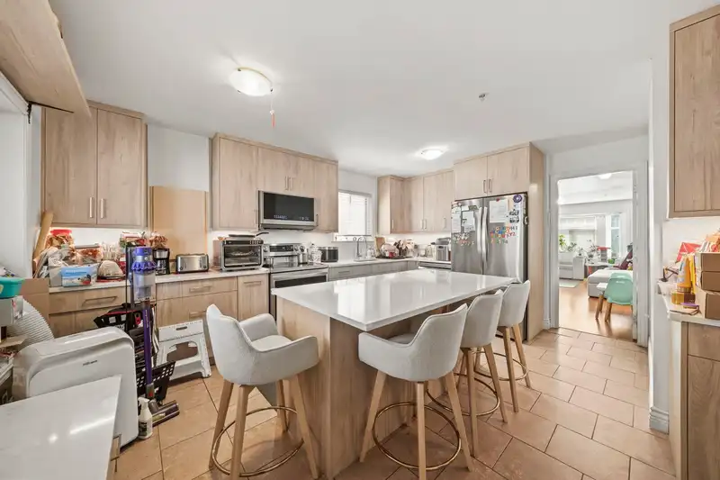 3541 ADANAC STREET - photo 2 of 40