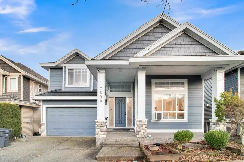 7690 146A STREET - photo 2 of 33