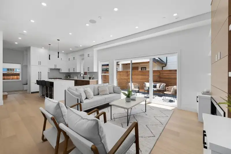 2114 NAPIER STREET - photo 1 of 24