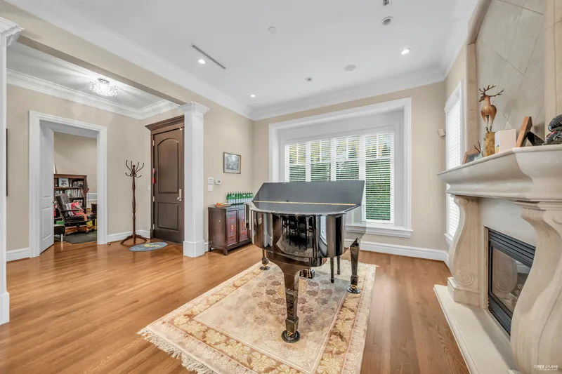 3522 W 27TH AVENUE - photo 3 of 25