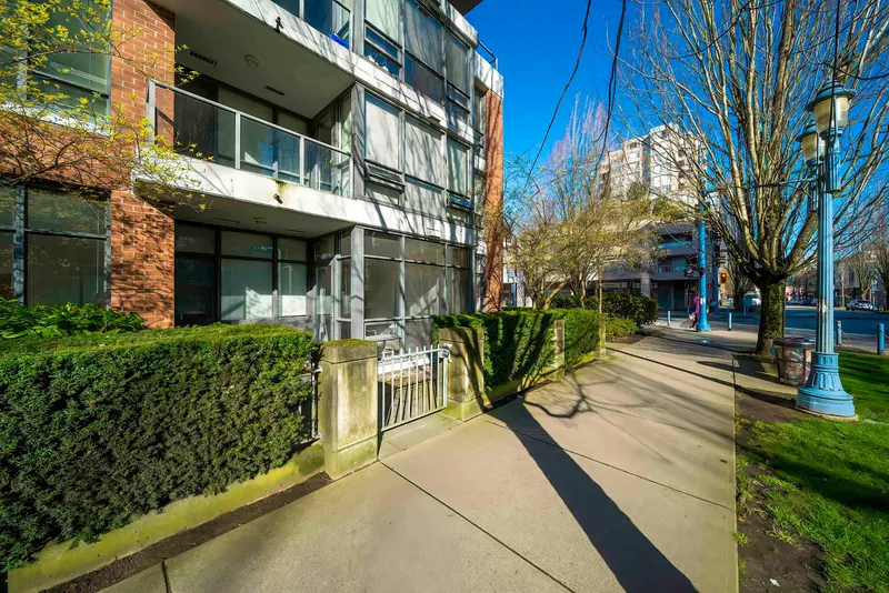 101 6331 BUSWELL STREET - photo 3 of 25