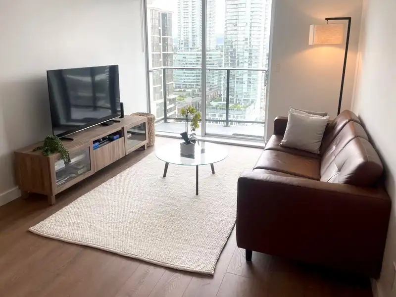 2608 2181 MADISON AVENUE - photo 1 of 21