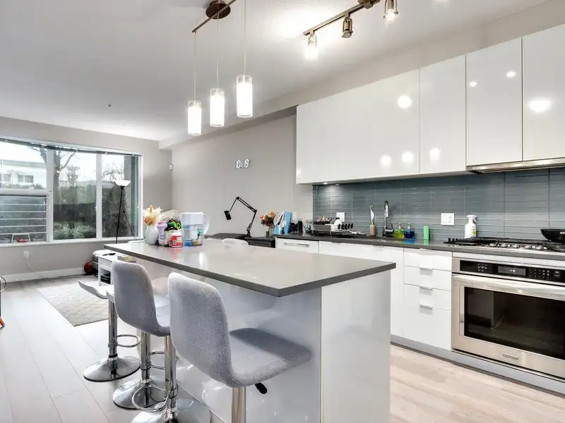 115 9399 ALEXANDRA ROAD - photo 1 of 19