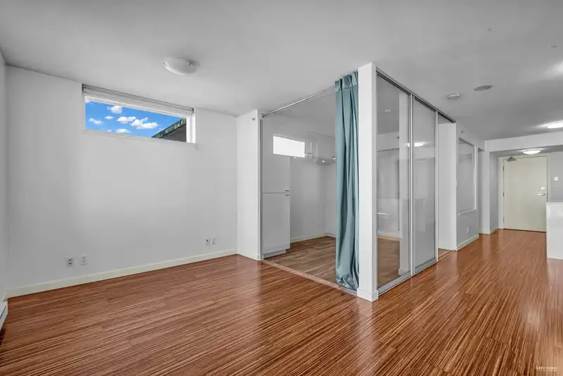 801 328 E 11TH AVENUE - photo 1 of 33