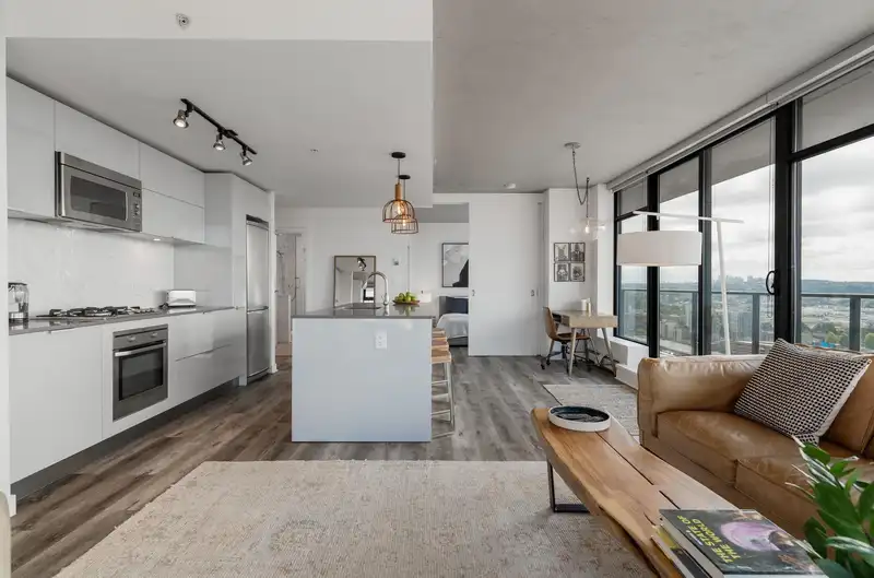 2705 108 W CORDOVA STREET - photo 3 of 37
