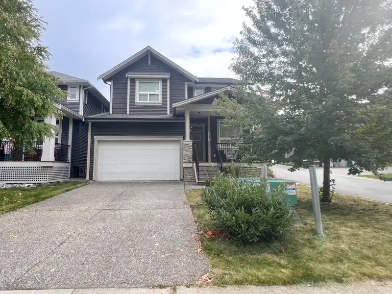 11222 243B STREET - photo 1 of 36